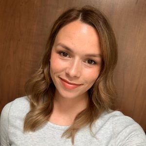 Meet your Posher, Becky